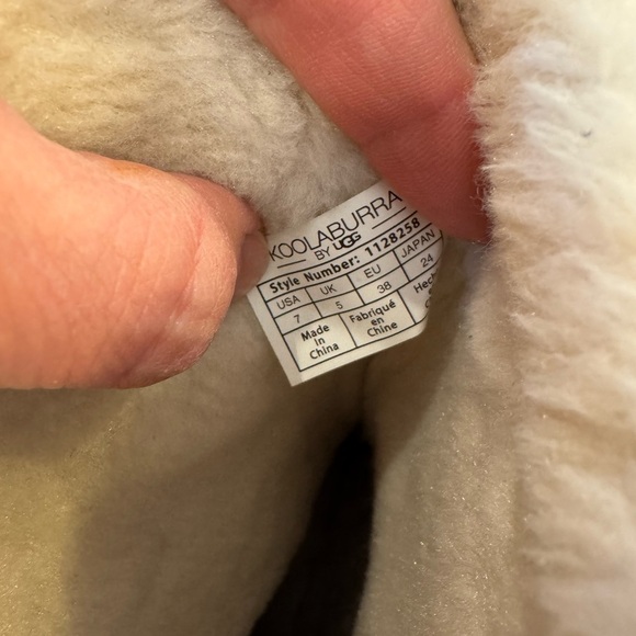 Koolaburra by Ugg Arlena Short Coast Blue Suede Women's Boot / US 7 - Picture 5 of 12